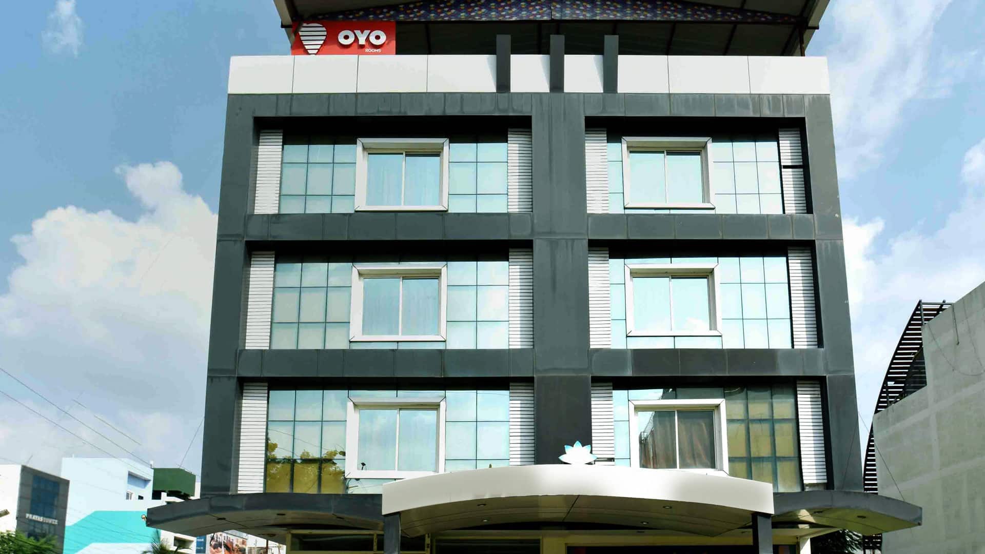 OYO Hotels & Homes-mybigplunge
