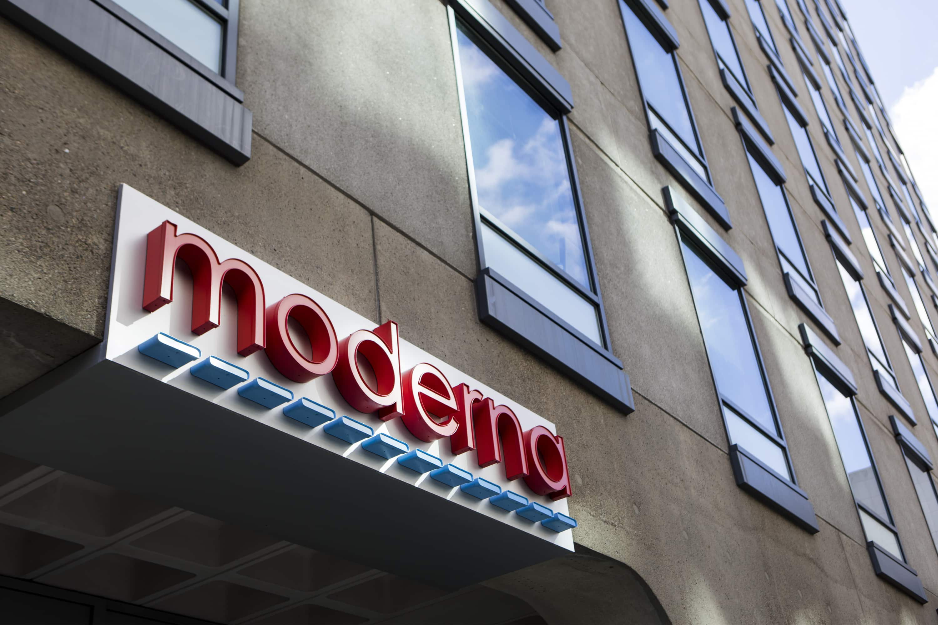 Moderna claims its COVID-19 vaccine is 94.5% effective