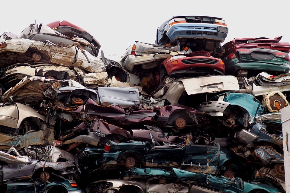 Scrapping old vehicles incentivized, automakers to give 1% discount if old one is junked