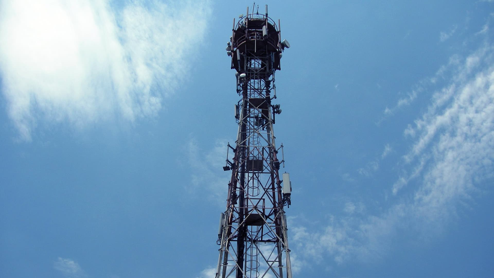 Access to foreign, Indian telecom gear source code to help govt check snooping- PHDCCI