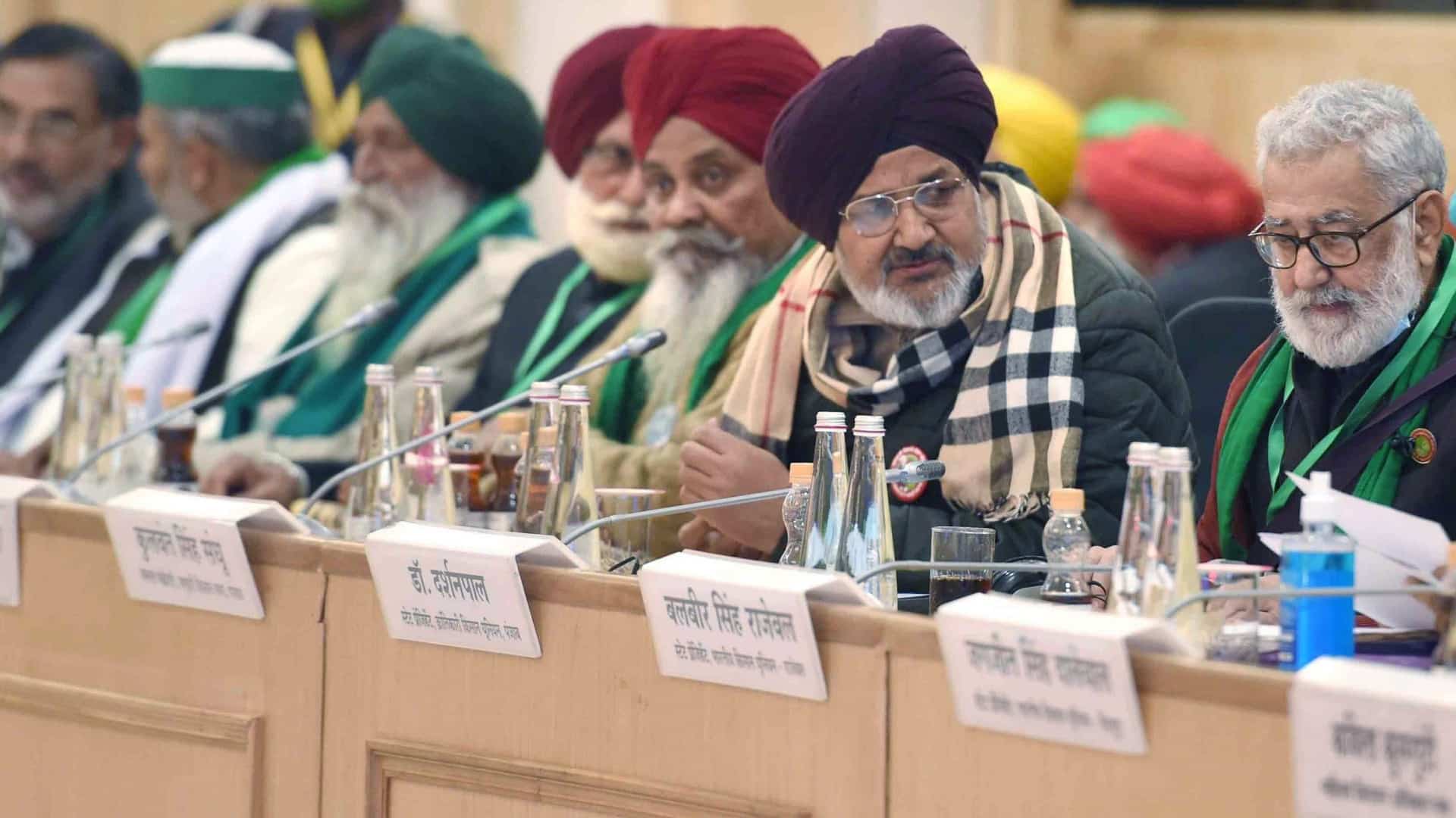 Govt's 10th round of talks with protesting farmers ends; Next meeting on Jan 22
