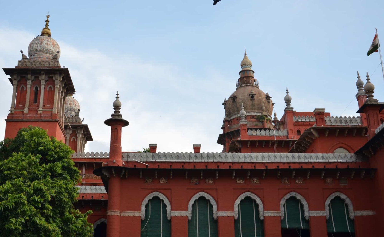 madras-hc-upholds-sbi-decision-to-reject-education-loan-for-want-of