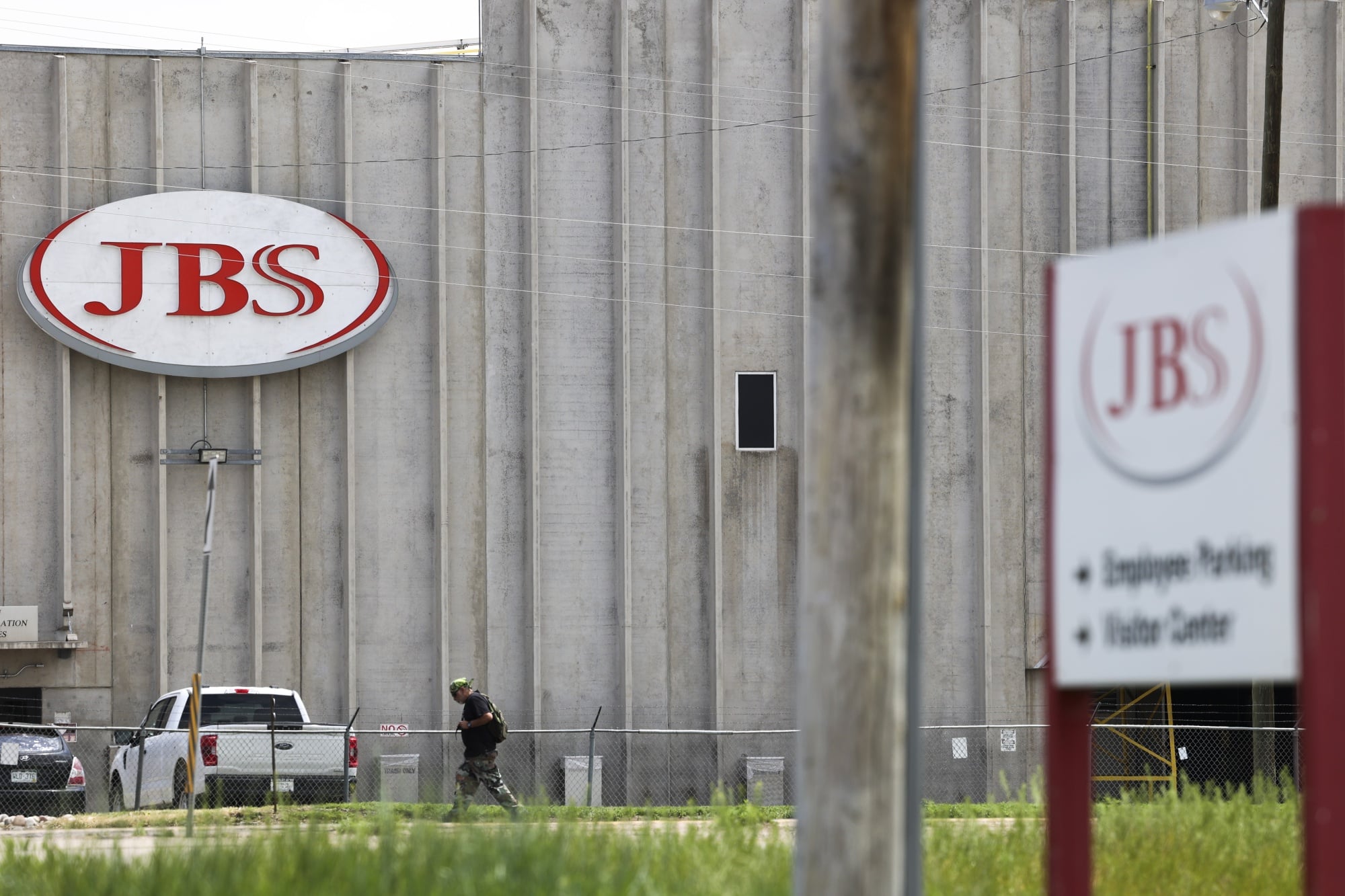 Cyberattack shuts down production of world’s largest meat processing company – JBS Foods