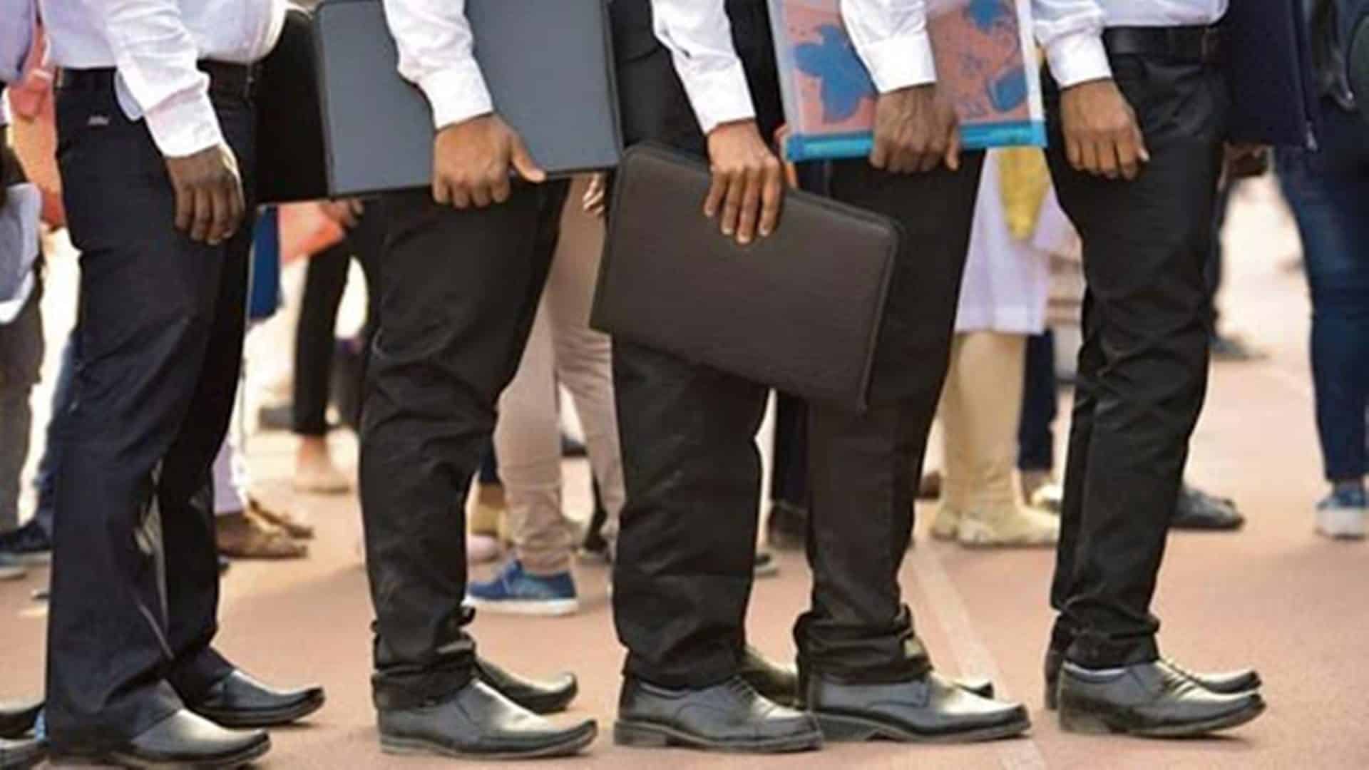 Higher incidence of job losses among youngest, oldest employees in second wave: Survey