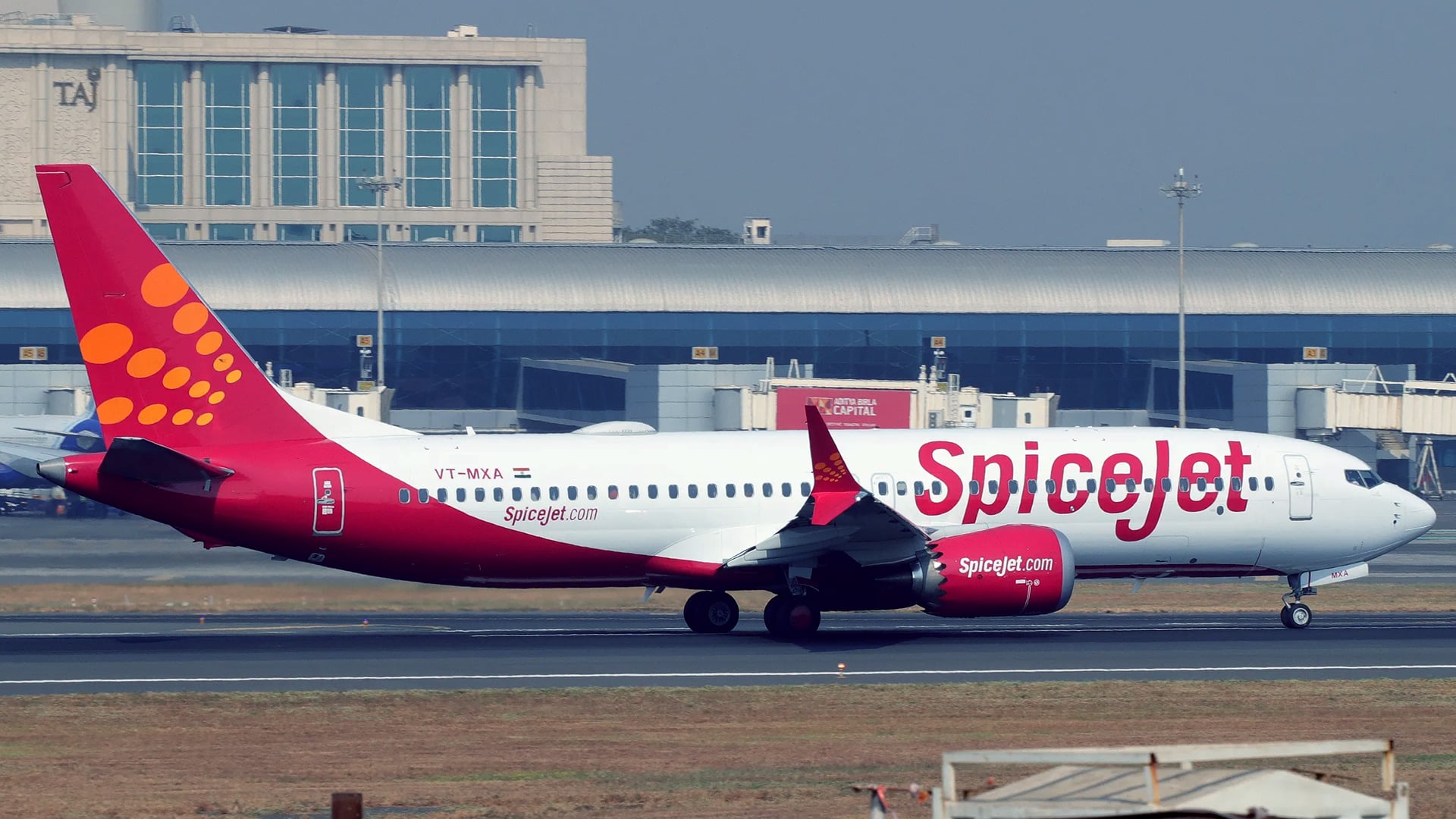 SpiceJet ties up with eee-Taxi to deploy electric vehicles for employees' movement