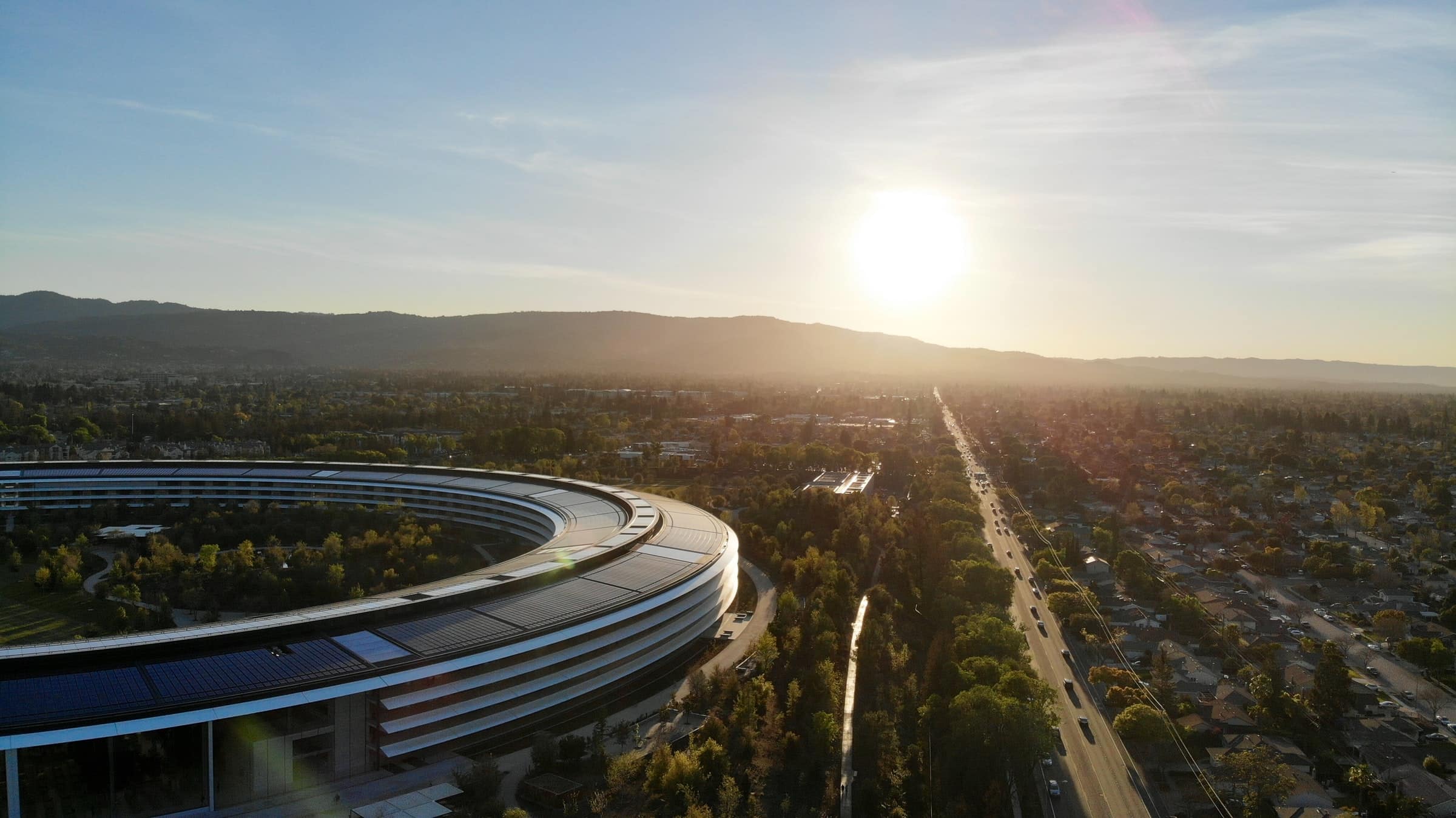 Apple employees on the verge of quitting over strict remote work policy