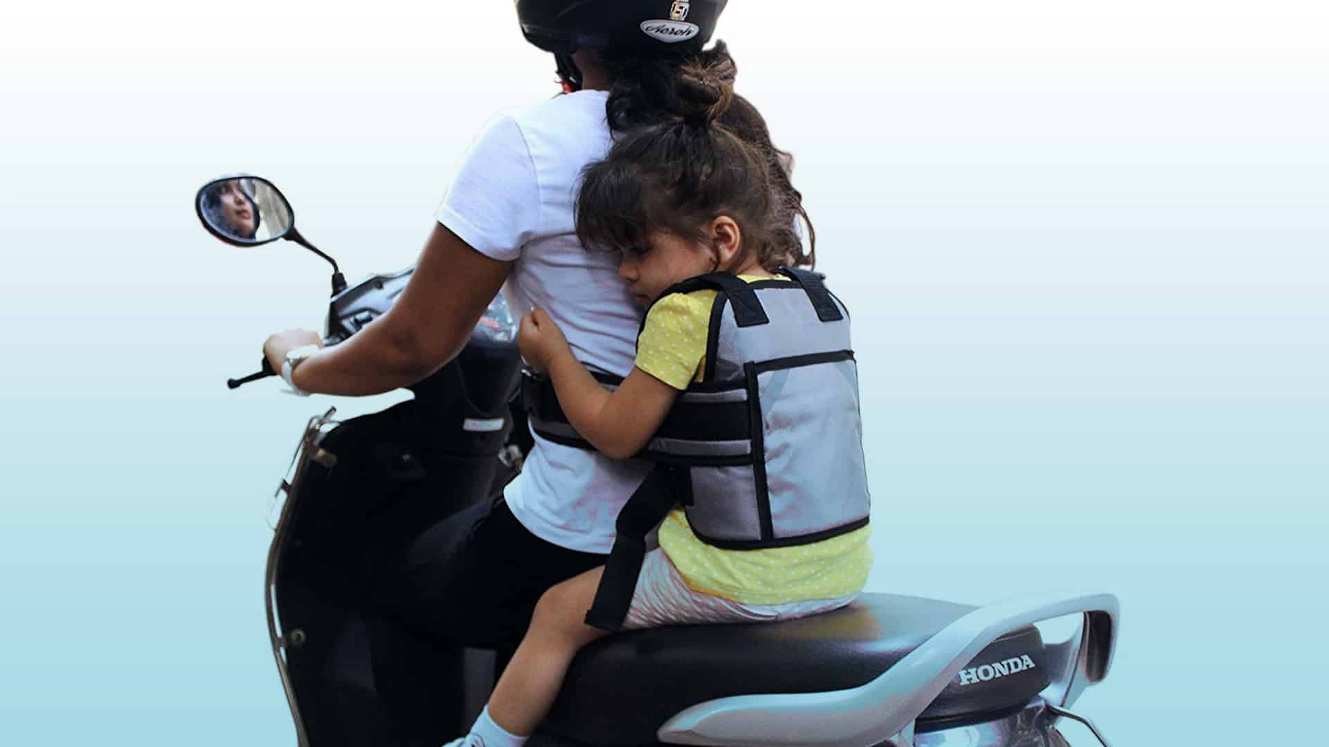 MoRTH proposes 40 kmph speed limit for motorcycles with child pillion passenger