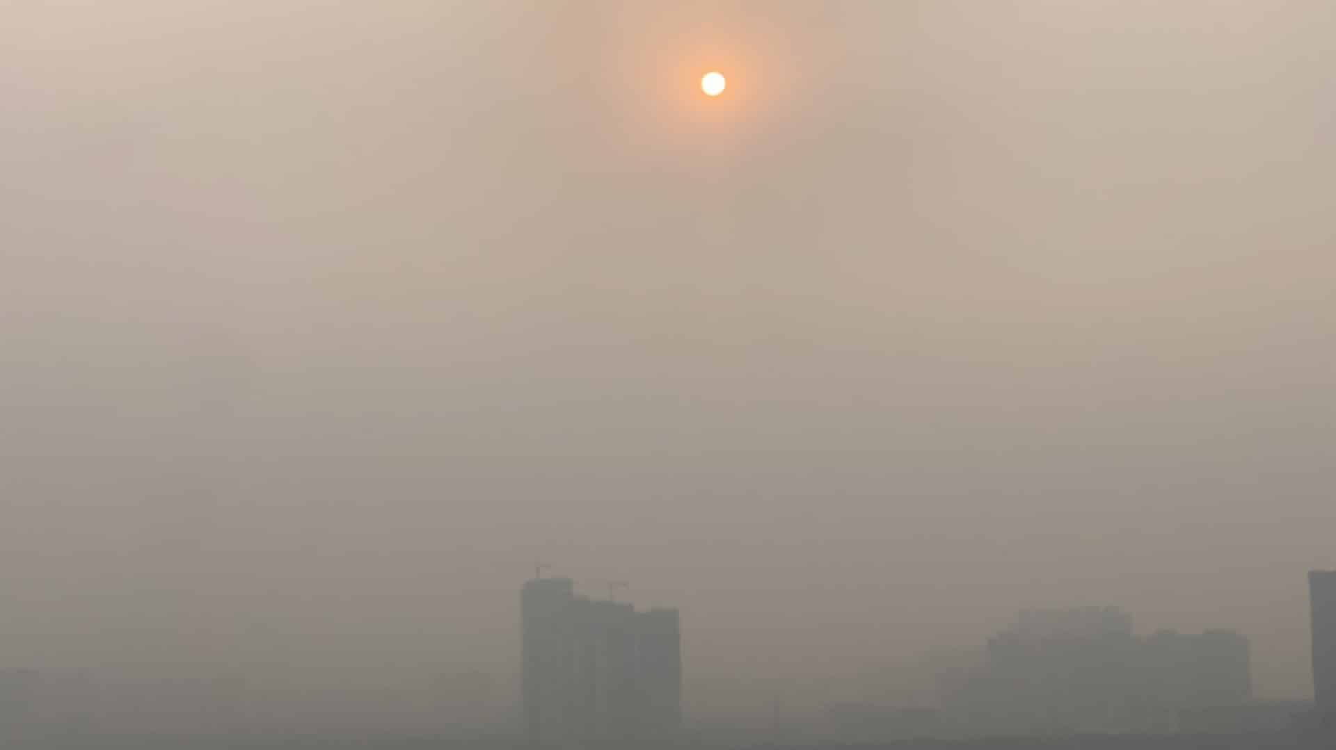 Delhi chokes after Diwali, air quality in 'hazardous' category