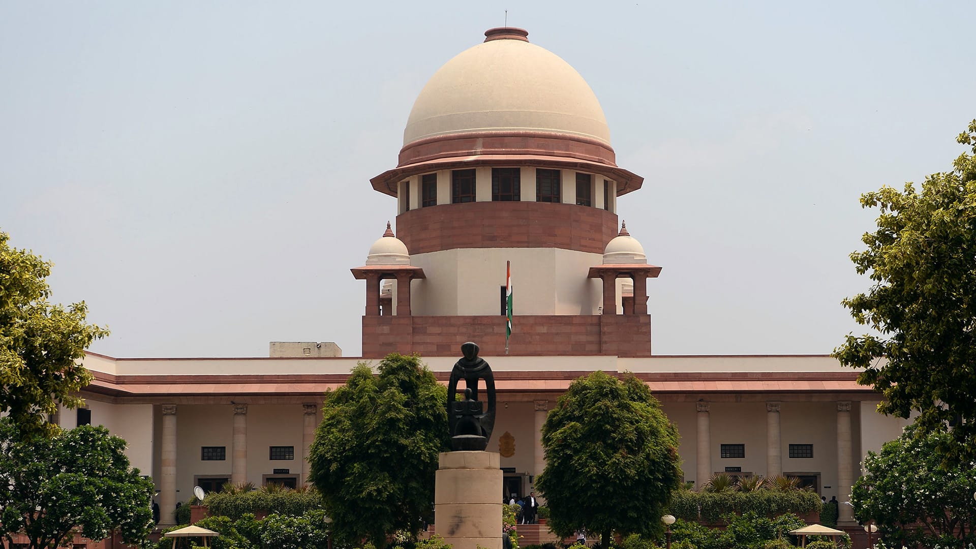 Amazon-Future case: SC displeased over submission of documents; to hear Future group plea on Jan 11