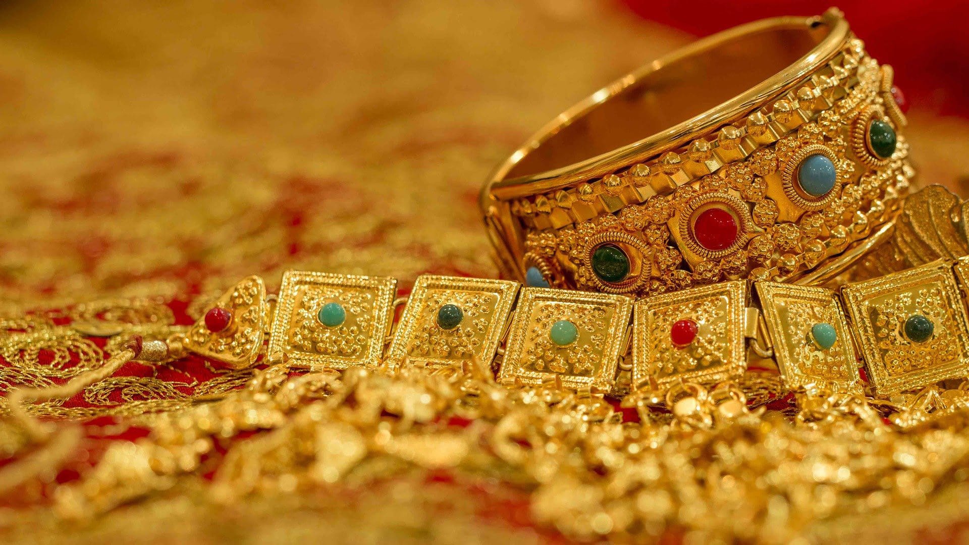 Mandatory gold hallmarking rollout smooth in 256 districts, planning for wider implementation