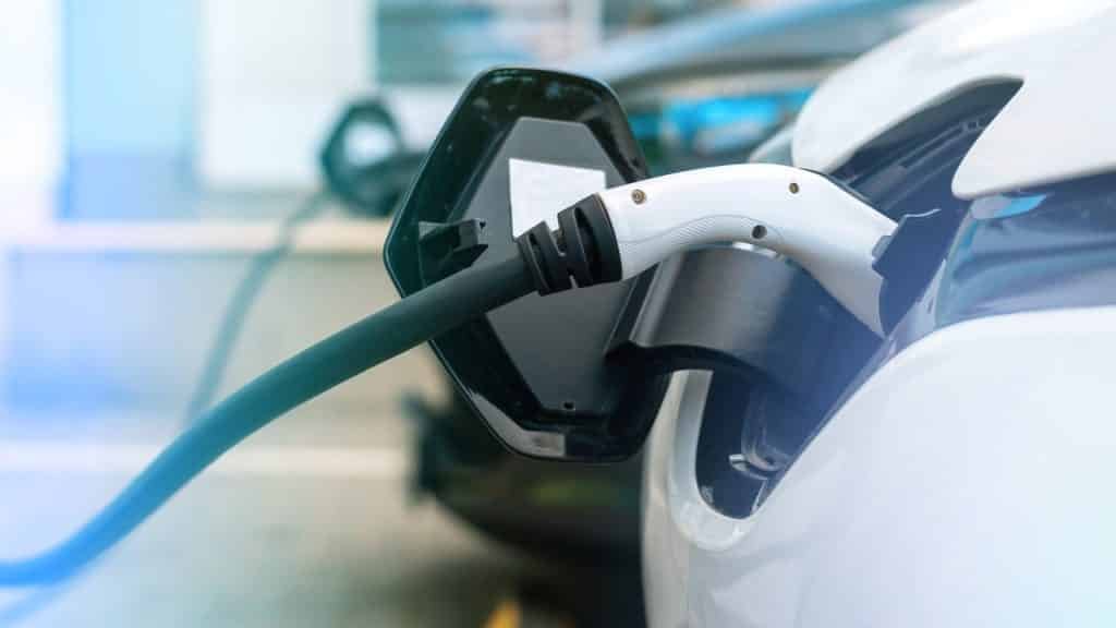 Battery swapping policy, interoperability to boost EV ecosystem, says ...