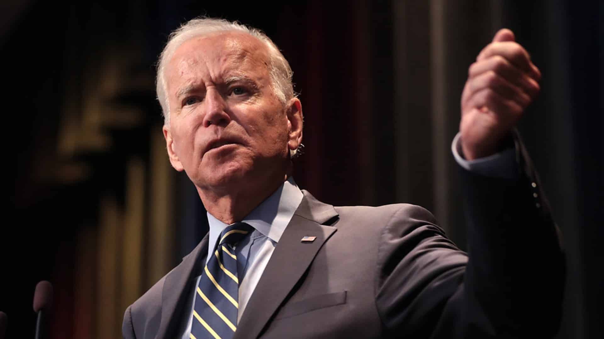 Biden cuts off Russia from Western financing over Putin's actions