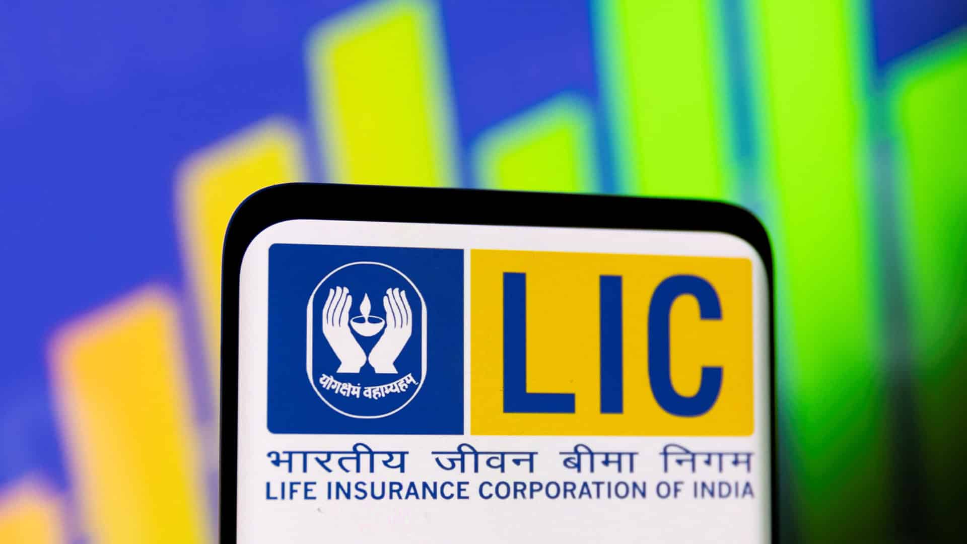 Govt may defer LIC IPO to next fiscal amid Ukraine crisis: Experts