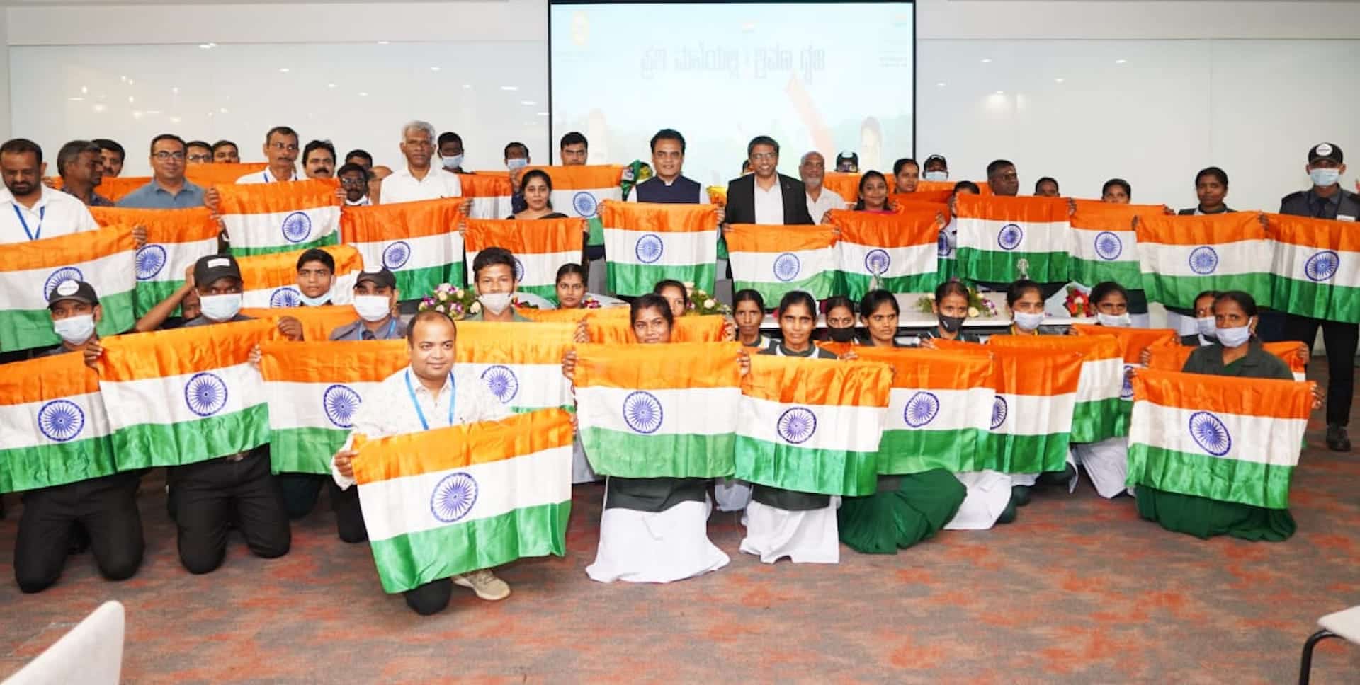 Karnataka Minister launches ‘Har Ghar Tiranga’ with tech firms, recognises their contribution