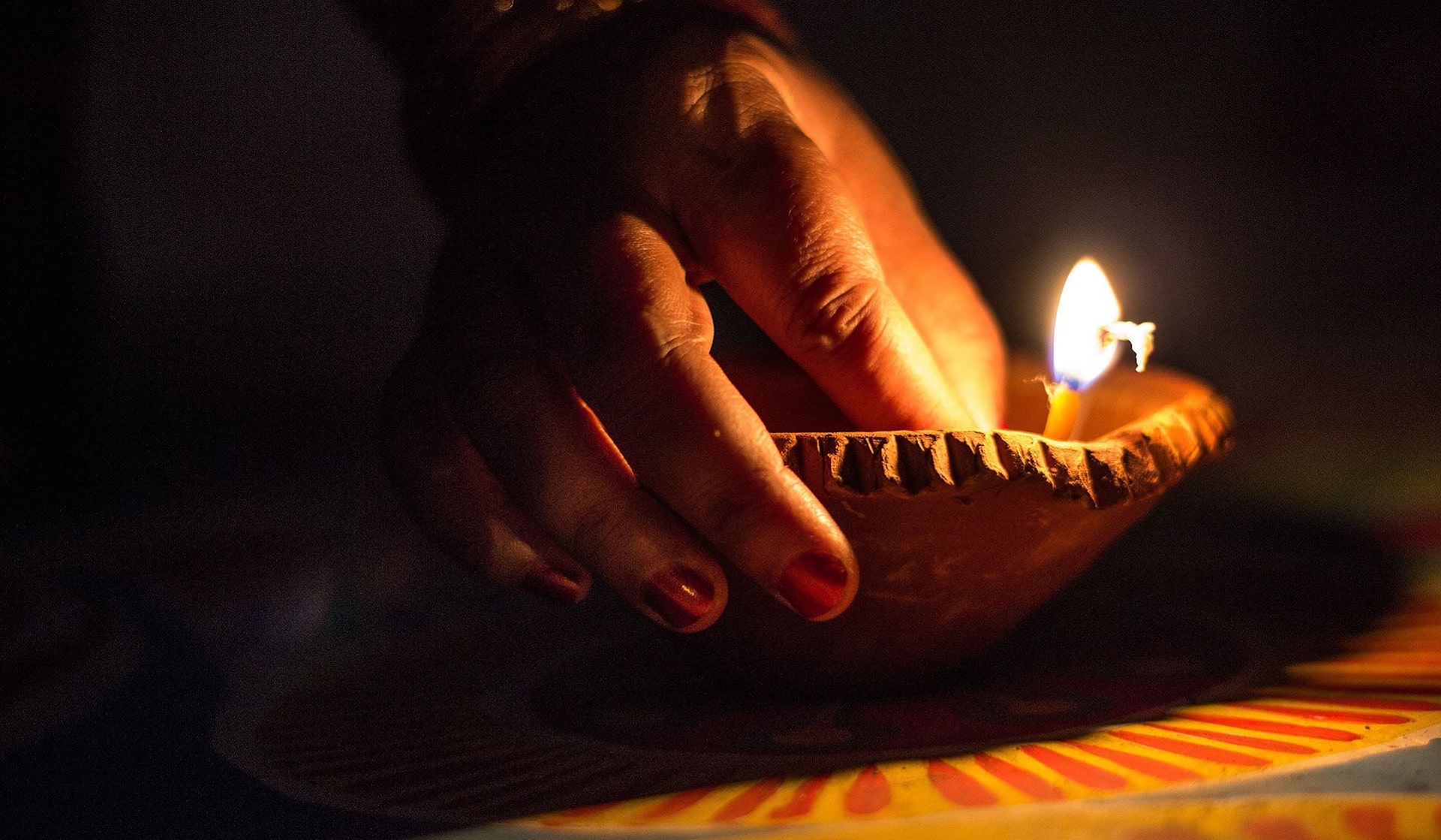 Corporates giving option to choose between digital and physical gifts on Diwali