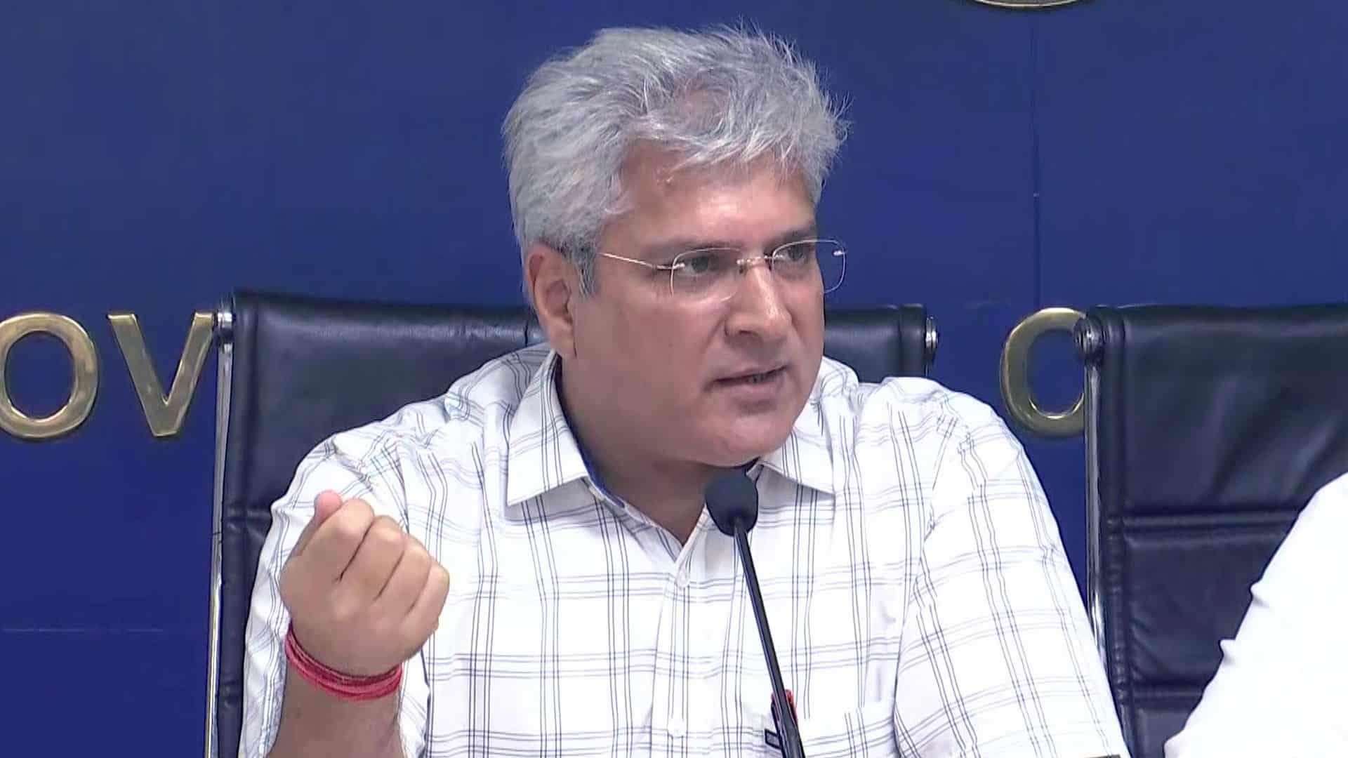 Delhiites adopting new tech, EV contributes to 16.7 pc of vehicles sold in Dec: Kailash Gahlot
