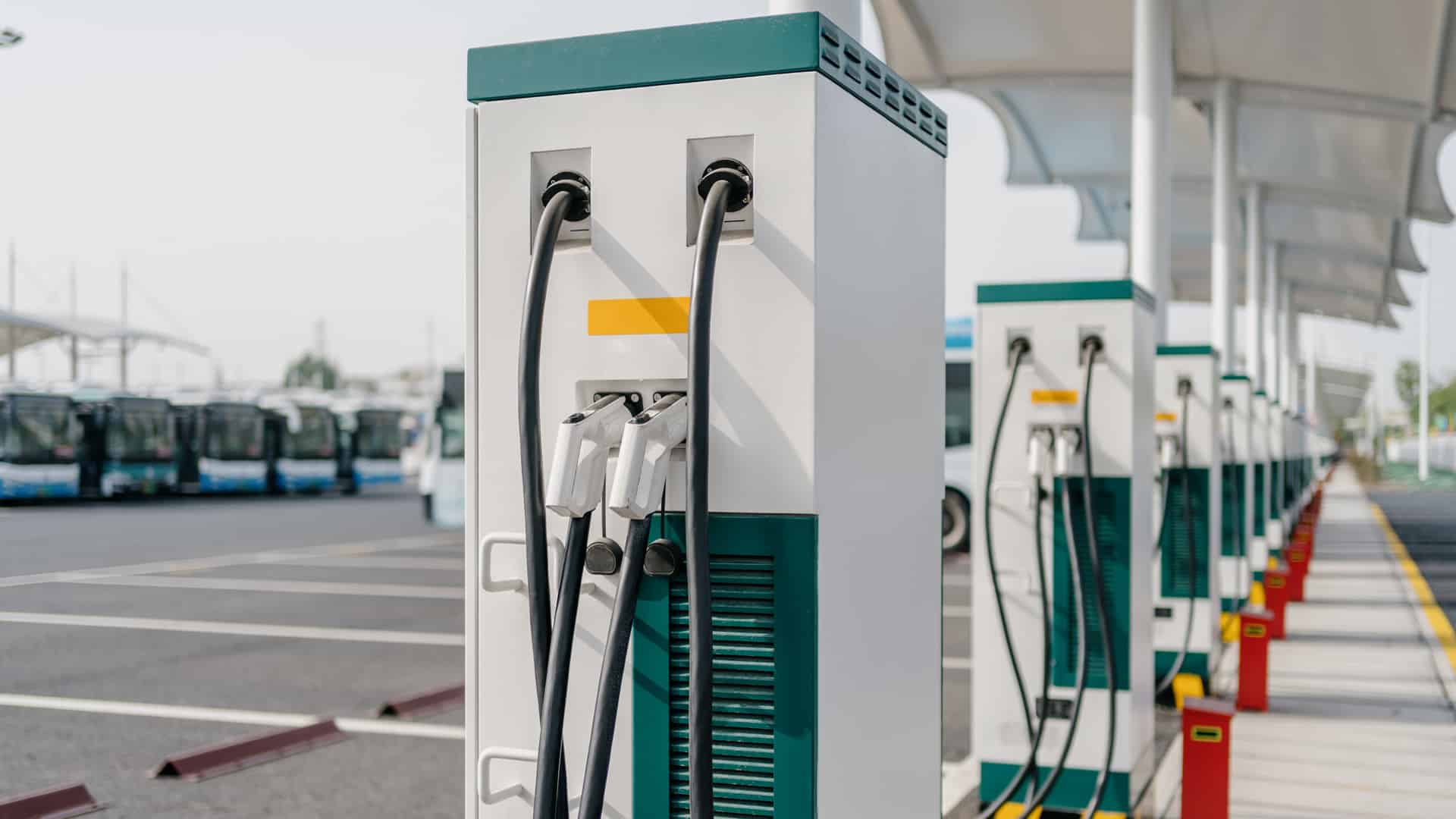 Facilitated around 2300 EV charging points in Delhi, 900 more coming: BSES