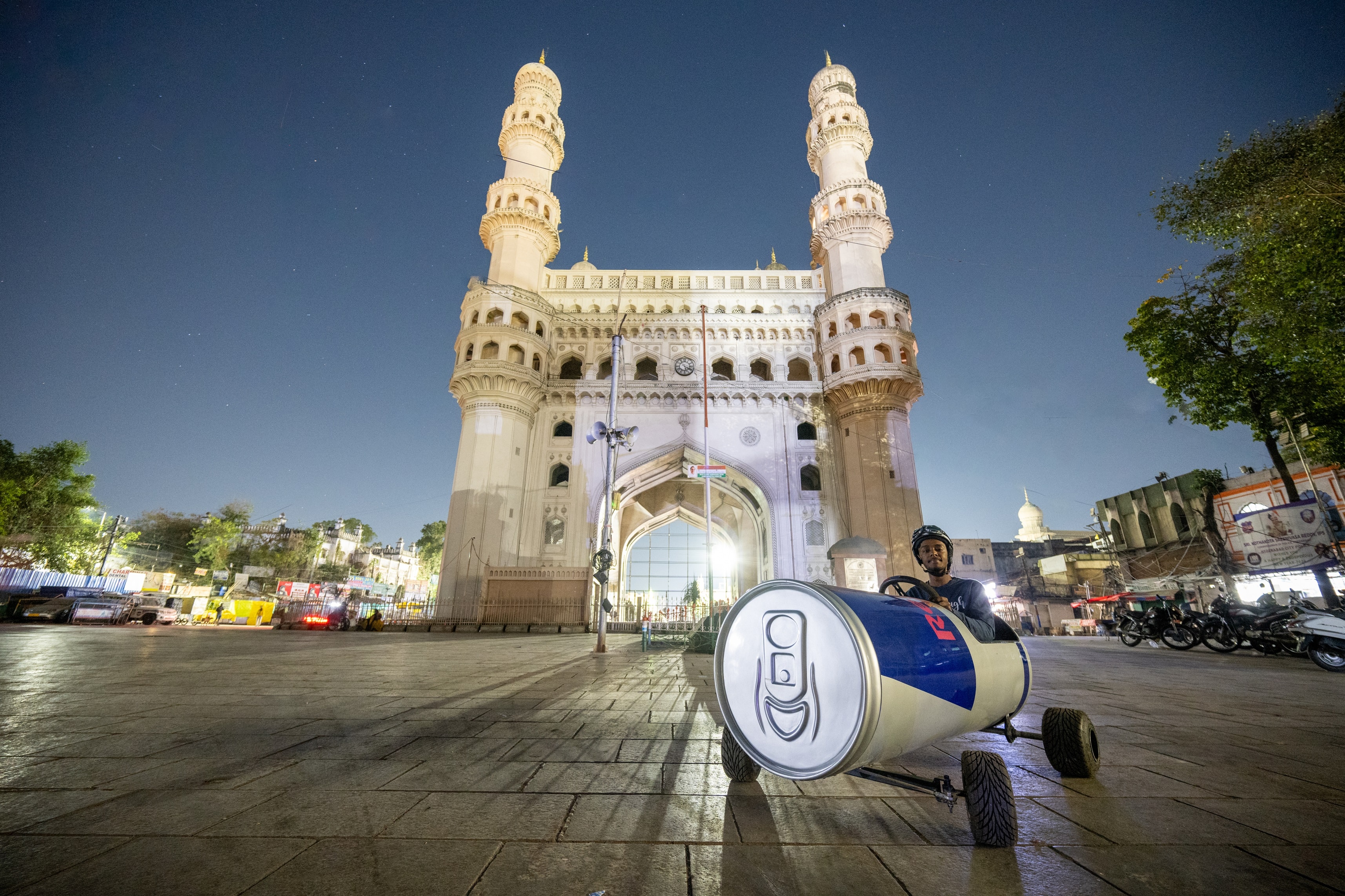 Charminar-Hyderabad-Red-Bull-Soapbox-can-cart