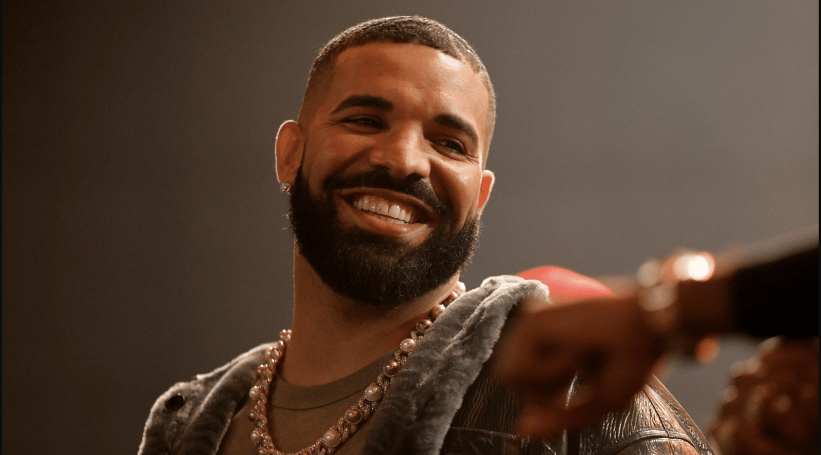 Drake Anita Max Wynn Australian Tour with Surprise Karaoke Performance