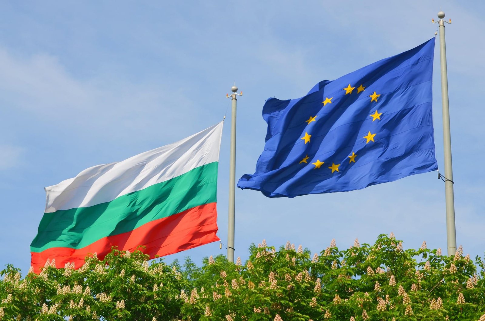 Bulgaria Gets Final EU Approval to Join Eurozone in 2026: What It Means for Europe’s Poorest Member