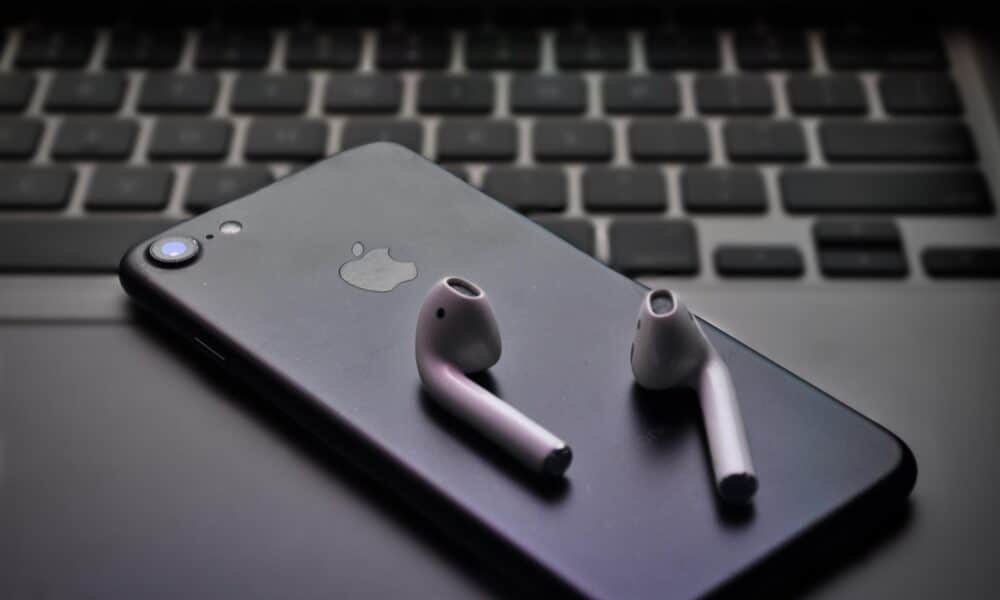 A Portless Apple iPhone Might Be Closer Than You Think—And That’s a Good Thing USB C type
