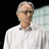 Geoffrey Hinton Warns: “Maternal AI” Could Be Humanity’s Only Hope Against Superintelligence