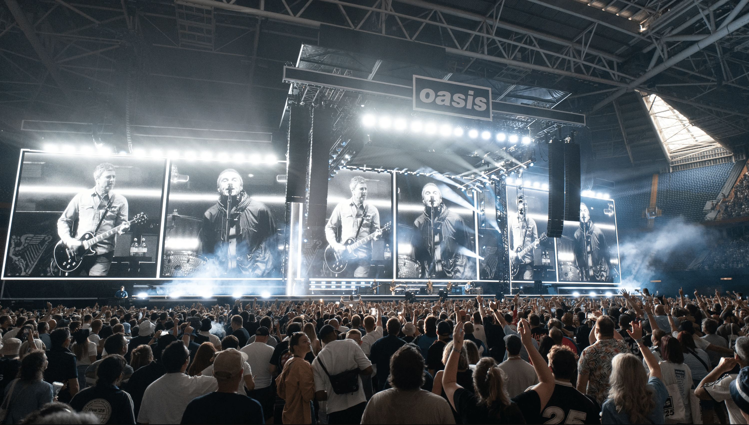 Oasis Launch First North American Tour in 16 Years With Rain-Soaked Toronto Show Liam Noel Gallagher