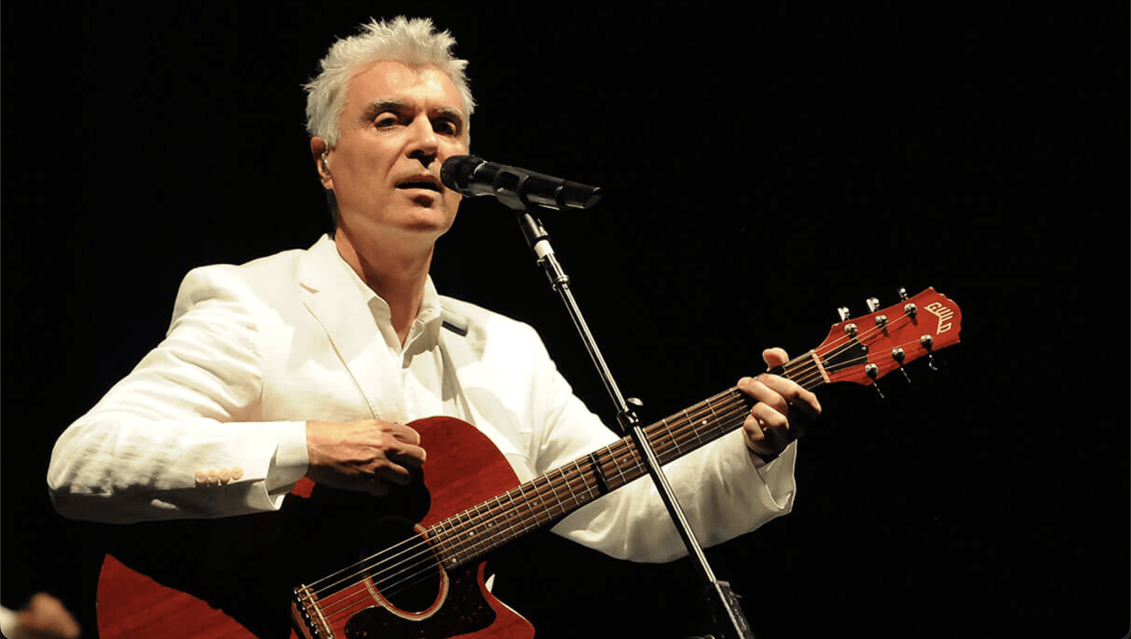 David Byrne Revives Talking Heads Classic “Psycho Killer” After Nearly Two Decades