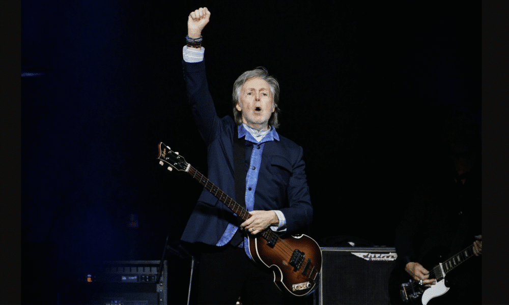Paul McCartney Revives Beatles Classic “Help!” to Launch 2025 U.S. Tour