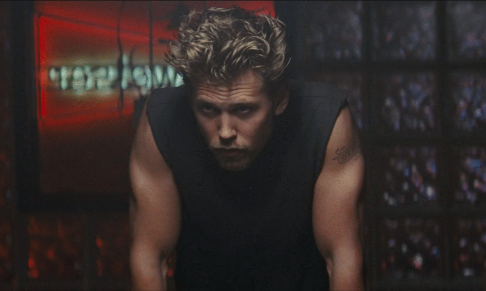 Austin Butler in Caught Stealing