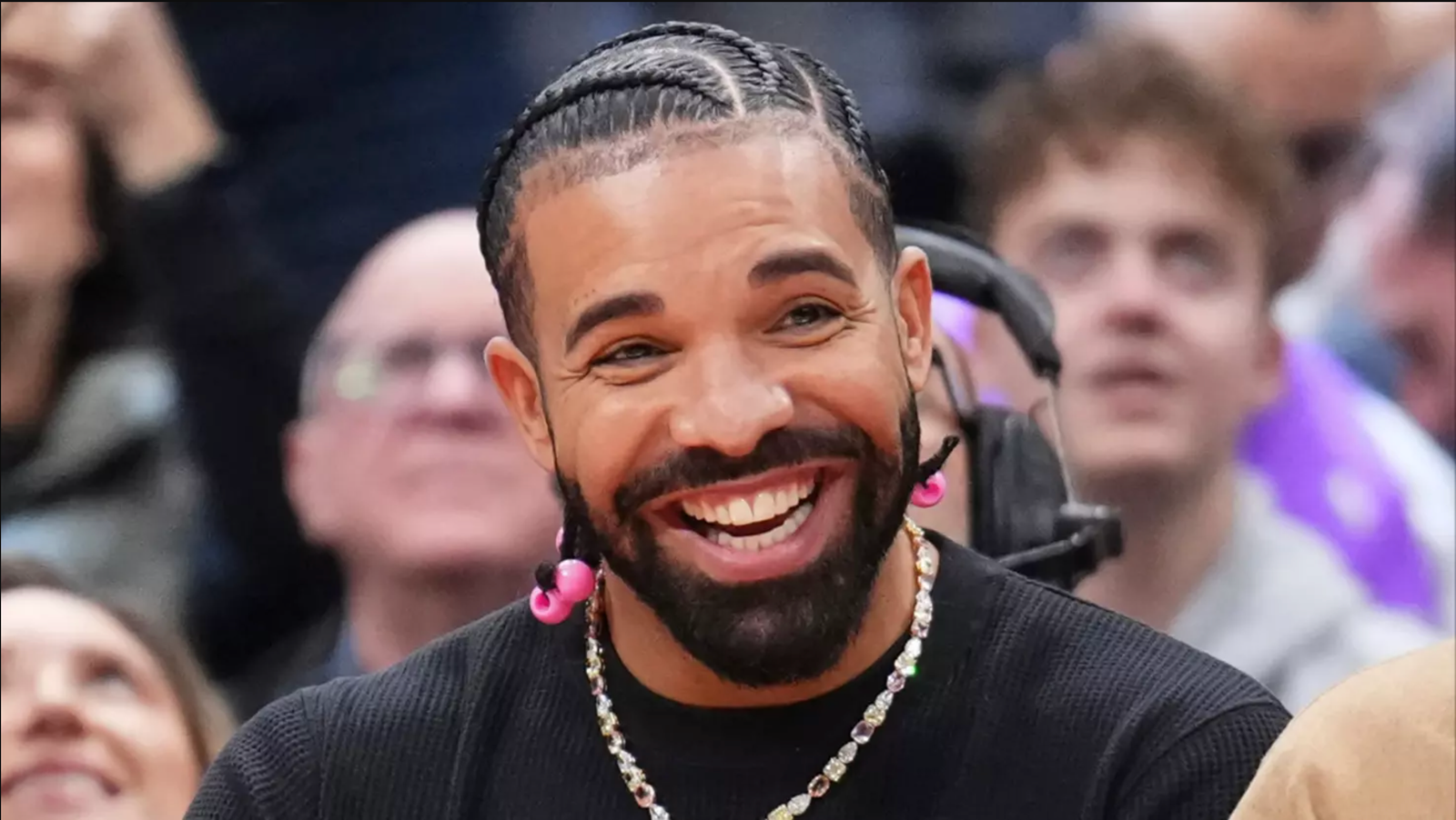 Drake Turns Teen’s DM Into Viral Moment With Thoughtful Yearbook Verse