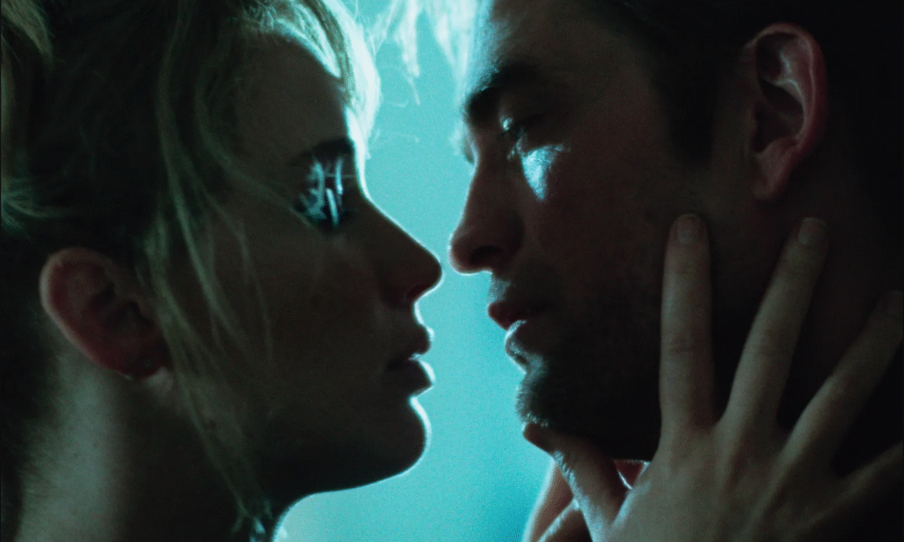 Jennifer Lawrence and Robert Pattinson in 'Die My Love'