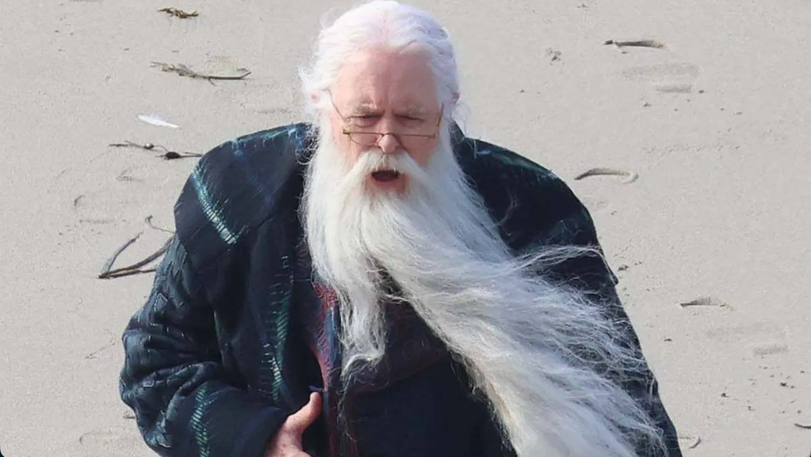 John Lithgow Debuts as Dumbledore in HBO’s ‘Harry Potter’ Series