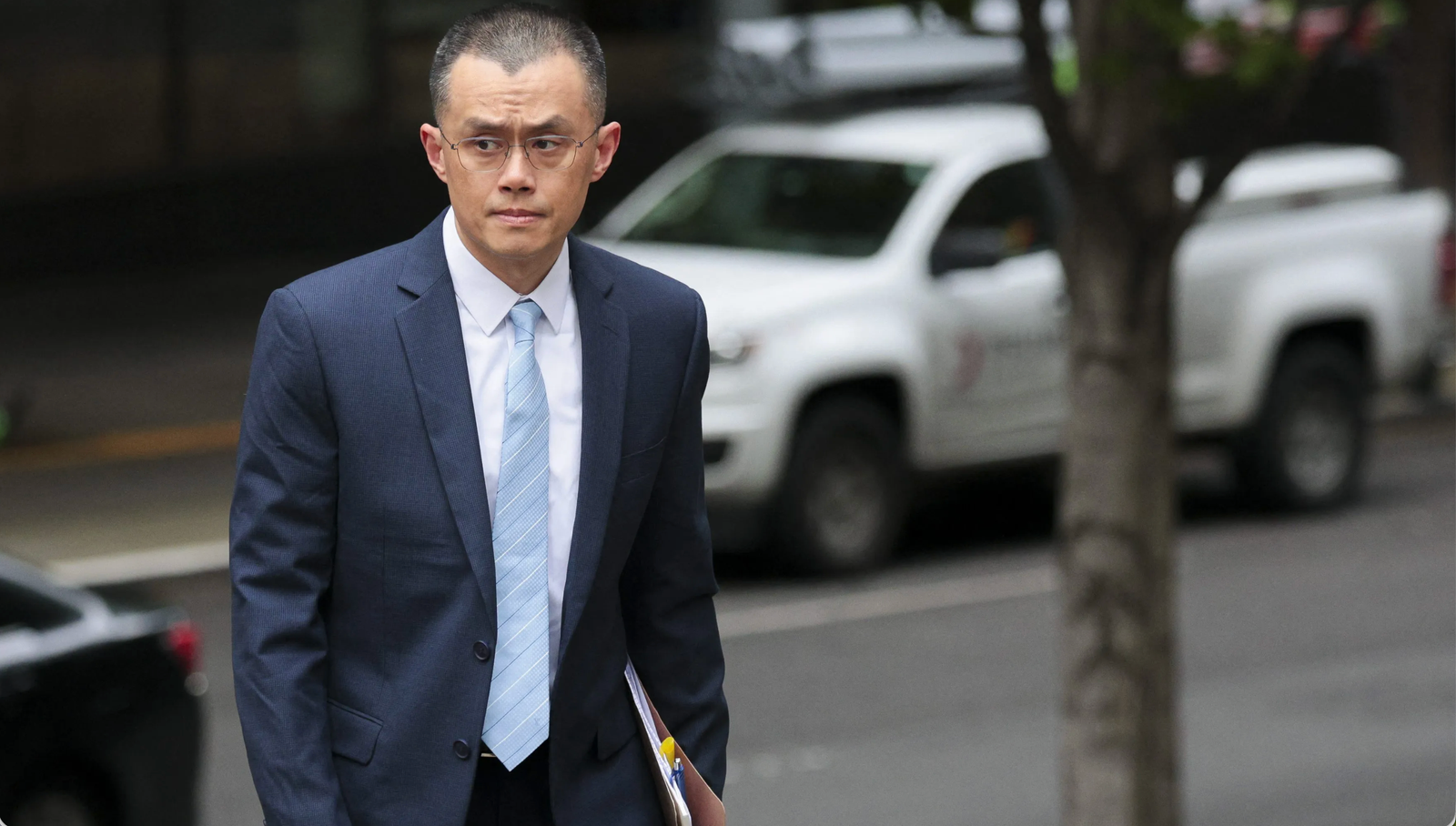 Showdown in D.C. Trump’s Crypto Pardon Sparks GOP vs Democrats Shutdown Clash Binance CZ Changpeng Zhao