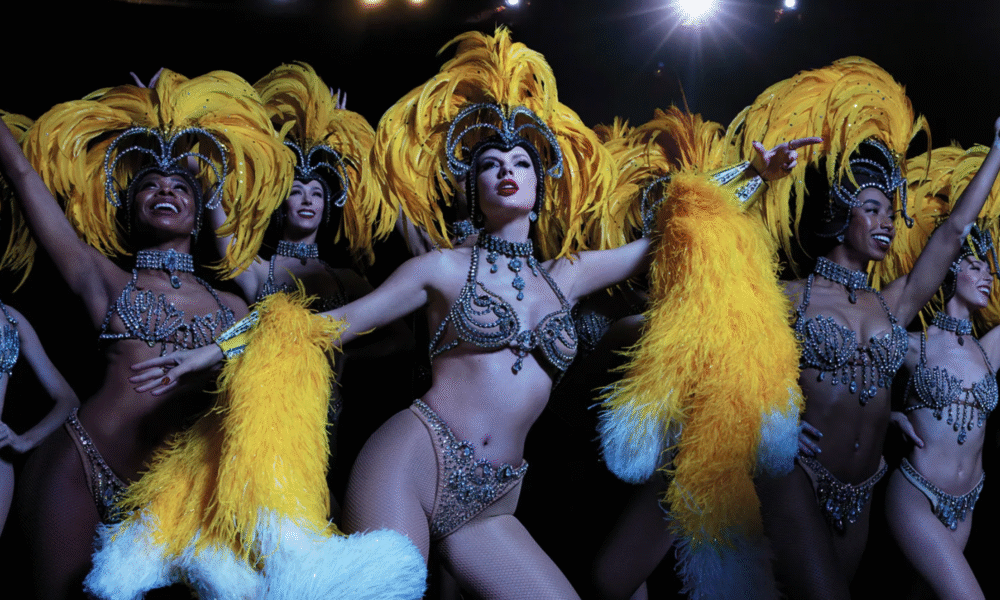 Taylor Swift’s ‘The Life of a Showgirl’ Smashes Records, Nears Half-Billion U.S. Streams and Overtakes Adele’s Historic Sales Week