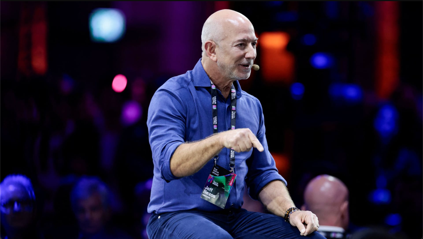 Elon Musk Calls Jeff Bezos a ‘Copycat’ After Report of $6.2 Billion AI Startup Launch Project Prometheus Vik Bajaj