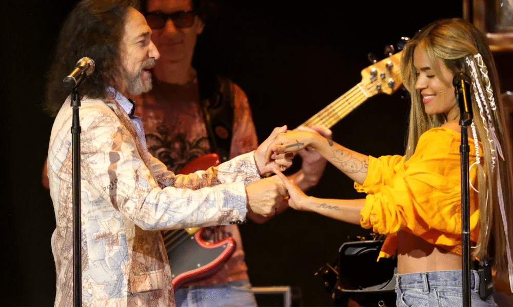 Karol G and Marco Antonio Solís Deliver a Heart-Stopping, Old-School Romantic Duet at the Latin Grammys