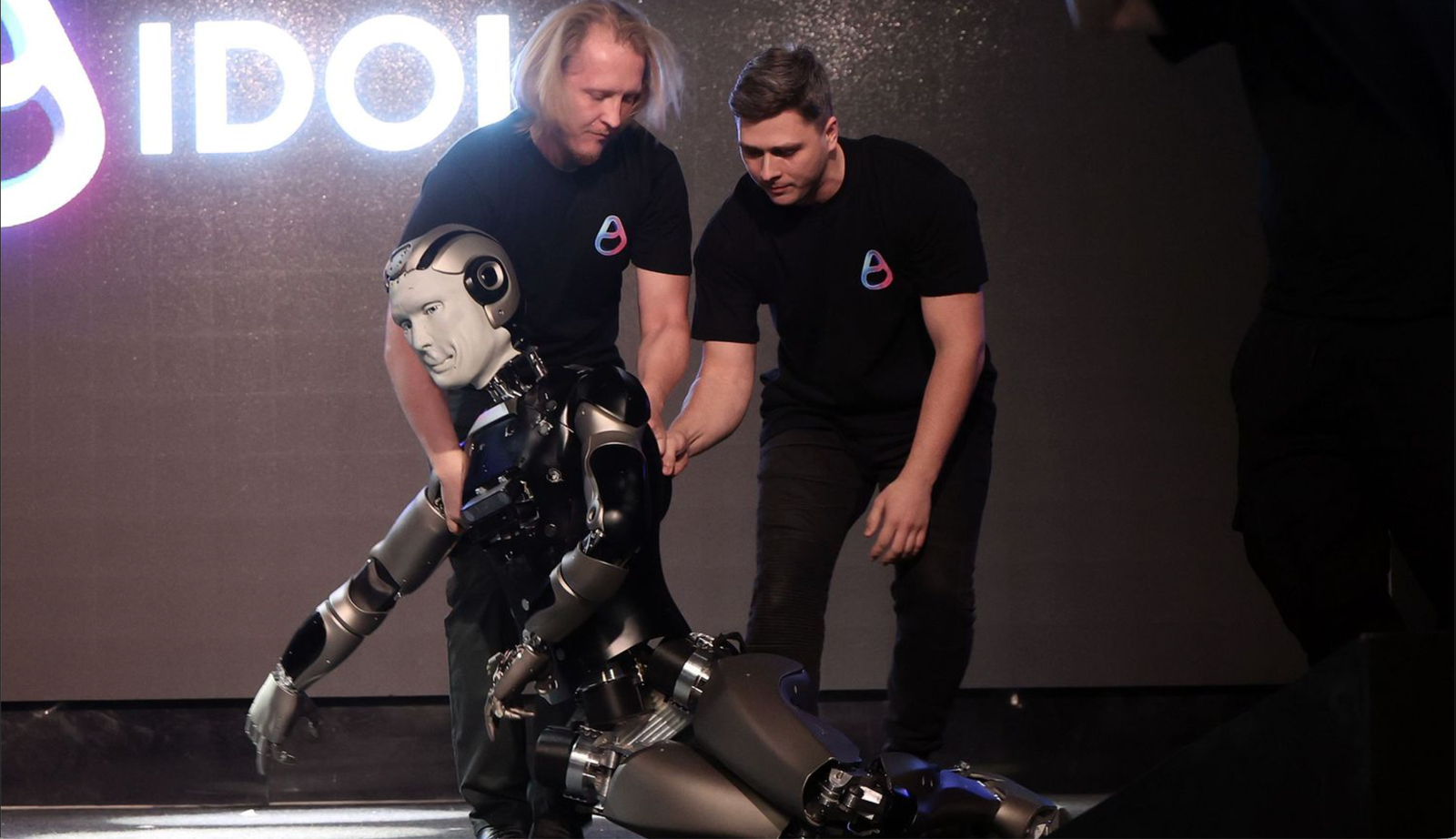 Russia’s New AI Humanoid Robot 'AIDOL' Falls on Stage During Highly-Publicized Debut