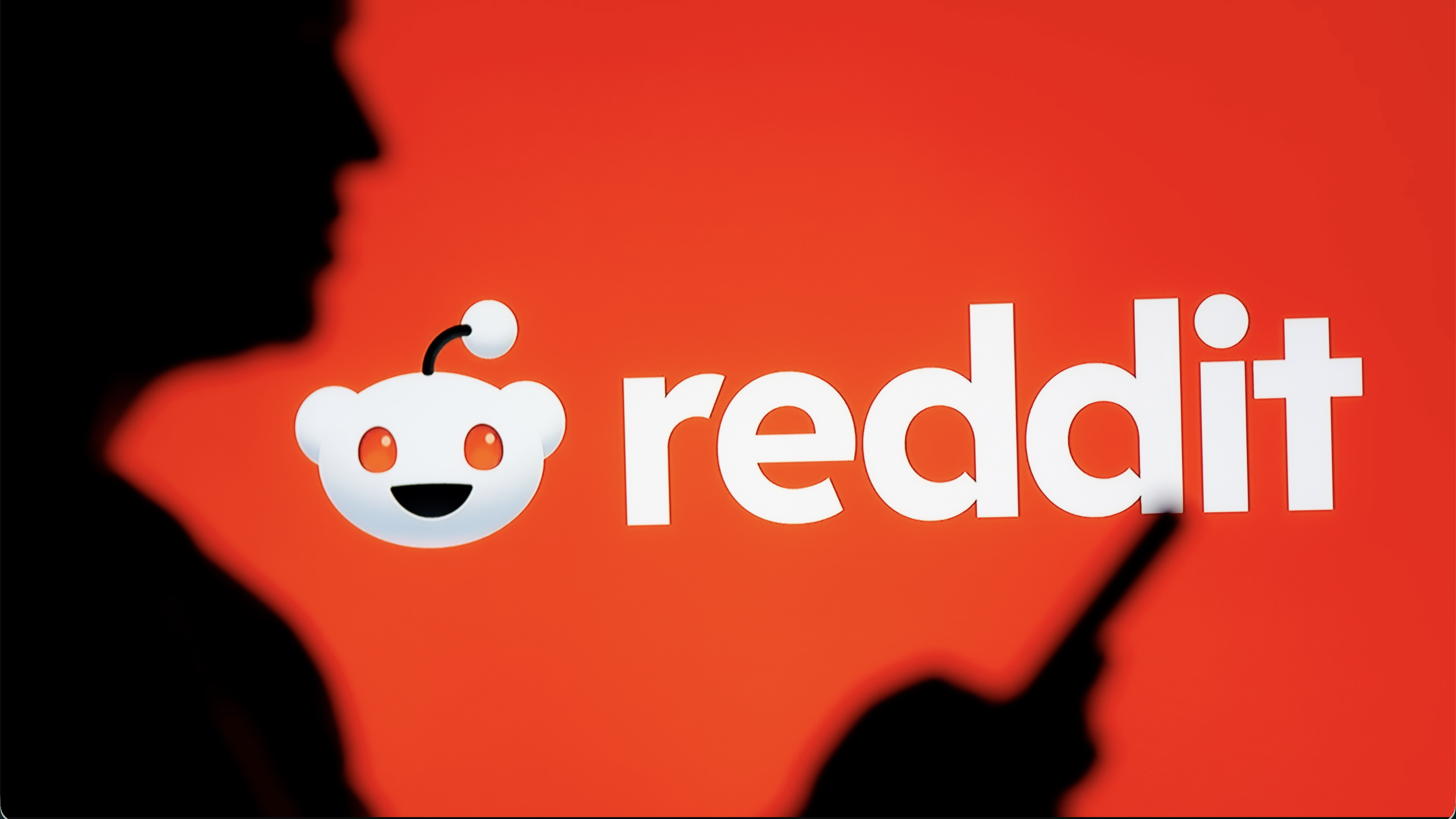 Reddit Faces Fresh Outage Users Report Loading Failures, App Freezes & Server Glitches