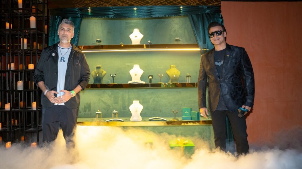 Ricky Vasandani and Vivek Oberoi unveil Solitario’s Tom & Jerry and DC collections, spotlighting lab-grown diamond pieces at the Warner Brothers Discovery launch